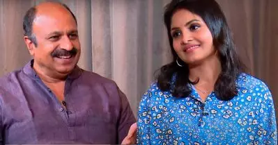 വാഴ നനയുമ്പോള്‍ ചീരയും കൂടി നനയുന്ന പണിയാണ് ഗായത്രി കാണിക്കുന്നത്: സിദ്ദീഖ്