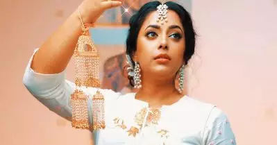 ഡോക്ടര്‍മാര്‍ വരെ ചോദിക്കും ഗ്ലൂട്ടാ തൈലം തരട്ടെയെന്ന്, എന്റെ അമ്മയെയാണ് അവര്‍ ടോര്‍ച്ചര്‍ ചെയ്തത്: ജുവല്‍ മേരി