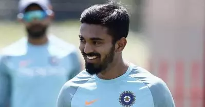 മറ്റുള്ളവരുടെ കാര്യമറിയില്ല, ഇന്ത്യയുടെ ക്യാപ്റ്റനാവേണ്ടത് ഇവന്‍; അങ്ങ് സിംബാബ്‌വെയില്‍ നിന്നും രാഹുലിന് പിന്തുണ