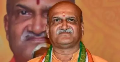 ഹിന്ദു സ്ത്രീകളെ സംരക്ഷിക്കാന്‍ വീട്ടിനകത്ത് വാളുകള്‍ സൂക്ഷിക്കണം: പ്രമോദ് മുത്തലിക്
