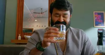 ഒരു അമ്മയും മകളും ഇത്രയും നാടകീയമായി സംസാരിക്കുമോ? എലോണിന്റെ തിരക്കഥ നാടകത്തിന് വേണ്ടി എഴുതിയതോ?