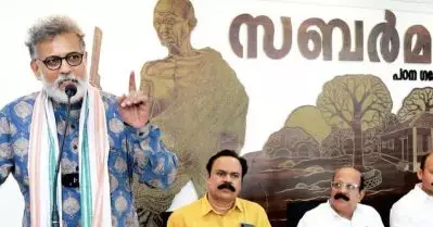 അവരപ്പോള്‍ ഇംഗ്ലീഷ് യജമാനനെ സേവിക്കുകയായിരുന്നു, സംശയമുള്ളവര്‍ ആര്‍.എസ്.എസിന്റെ ലൈബ്രറി സന്ദര്‍ശിച്ചാല്‍ മതി: തുഷാര്‍ ഗാന്ധി