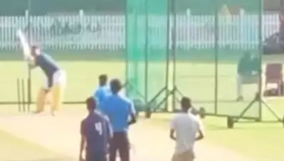 സൂപ്പര്‍ കിങ്‌സ് ആരാധകരേ… ആശാന്‍ അടി തുടങ്ങി; വെടിക്കെട്ടുമായി ധോണി; വീഡിയോ