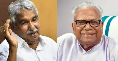 സോളാര്‍ മാനനഷ്ട കേസ്; വി.എസിന്റെ കോടതി ചെലവ് ഉമ്മന്‍ ചാണ്ടി നല്‍കണമെന്ന് ജില്ലാ കോടതി