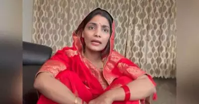 സര്‍ക്കാരിനെ വിമര്‍ശിച്ച് ഗാനം ആലപിച്ചതിന് ഫോക്ക് ഗായികക്ക് നോട്ടീസയച്ച് യു.പി പൊലീസ്