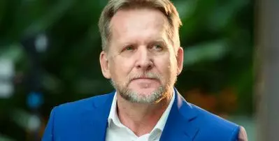 ഈ കാലഘട്ടത്തില്‍ കളിച്ചിരുന്നെങ്കില്‍ അദ്ദേഹം മെസിയെക്കാള്‍ മികച്ച് നില്‍ക്കുമായിരുന്നു: ബെര്‍ണാഡ് സെക്സ്റ്റര്‍