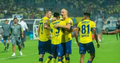 കോച്ചും, ക്യാപ്റ്റനും ഇല്ലെങ്കിലും ബ്ലാസ്റ്റേഴ്‌സ് കുലുങ്ങില്ല; പഞ്ചാബിന്റെ എല്ലൊടിച്ചു