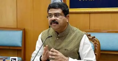 ചരിത്രം തിരുത്താന്‍ ഞങ്ങള്‍ ശ്രമിച്ചിട്ടില്ല, കേന്ദ്ര ലക്ഷ്യം ചരിത്രത്തെ വിപുലമാക്കലാണ്: കേന്ദ്ര വിദ്യാഭ്യാസ മന്ത്രി