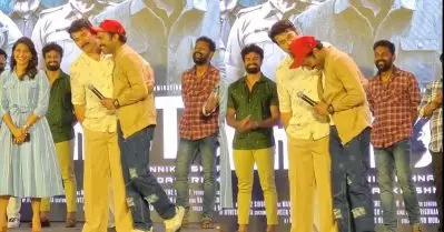ഹായ് അങ്കിള്‍, എന്തൊക്കെയുണ്ട് വിശേഷം എന്നൊക്കെ ചോദിക്കാന്‍ പ്ലാന്‍ ചെയ്തു, അന്ന് മമ്മൂക്കയെ കെട്ടിപ്പിടിക്കാന്‍ പോലും പറ്റിയില്ല: ഷൈന്‍ ടോം ചാക്കോ
