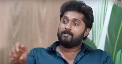 അവര്‍ക്കൊന്നും നമ്പര്‍ പോലും കൊടുക്കരുതെന്നാണ് ആ നടി പറഞ്ഞത്, കാരണം എനിക്ക് അറിയില്ല: ധ്യാന്‍