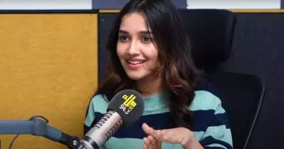 ആ മോഹന്‍ലാല്‍ സിനിമയില്‍ ഭാവനയുടെ ഒക്കത്തിരിക്കുന്ന കൂട്ടി ഞാനാണ്: അനിഘ