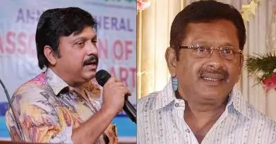 ആ സൂപ്പര്‍ ഹിറ്റ് സിനിമ സംവിധാനം ചെയ്തത് ഫാസില്‍ മാത്രമായിരുന്നില്ല, വേറെയും സംവിധായകരുണ്ട്: ഗണേഷ്