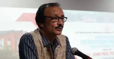 കെ.ആര്‍.നാരായണന്‍ ഫിലിം ഇന്‍സ്റ്റിറ്റ്യൂട്ടിലെ വിദ്യാര്‍ത്ഥി സമരത്തെ തുടര്‍ന്ന് രാജി വെച്ച ശങ്കര്‍ മോഹന്‍ ഇനി മുതല്‍ ചലച്ചിത്ര വികസന കോര്‍പ്പറേഷനില്‍