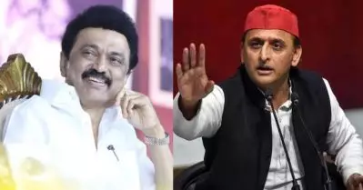 ‘സമത്വാധിഷ്ഠിത ഭരണം മുന്നോട്ടുകൊണ്ടുപോകുക, നിങ്ങള്‍ ദേശീയ തലത്തിലേക്ക് ഉയരുമെന്ന് എനിക്ക് ഉറപ്പുണ്ട്’; എം.കെ. സ്റ്റാലിനെ പ്രശംസിച്ച് അഖിലേഷ് യാദവ്‌