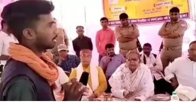 തെരഞ്ഞെടുപ്പ് വാഗ്ദാനങ്ങള്‍ പാലിച്ചില്ല; മന്ത്രിയെ ചോദ്യം ചെയ്ത മാധ്യമപ്രവര്‍ത്തകനെതിരെ കേസെടുത്ത് പൊലീസ്