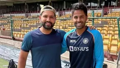 ‘അവനാകെ മൂന്ന് പന്തല്ലേ കളിച്ചുള്ളൂ’; സ്‌കൈയെ കൈവിടാതെ രോഹിത്