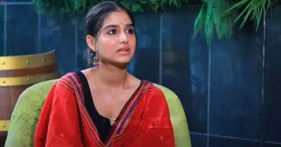 അത് ഓര്‍ക്കുമ്പോള്‍ ഇപ്പോഴും എന്തോ പോലെയാണ്, അയാളുടെ കുടുംബത്തിലെ സ്ത്രീകളെ കുറിച്ചാണ് ഞാന്‍ ആലോചിക്കുന്നത്: അനശ്വര രാജന്‍