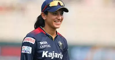 നേടിയത് 13 റൺസ്, കിട്ടിയത് ബംബർ റെക്കോഡ്; ഡബ്ല്യു.പി.എല്ലിൽ മിന്നും നേട്ടവുമായി സ്മൃതി മന്ദാന