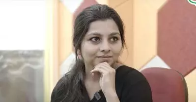 ഇനി മുതല്‍ കൂടെ വരണ്ടെന്ന് ഞാന്‍ അമ്മയോട് പറഞ്ഞു, എനിക്ക് പ്രായമൊക്കെയായില്ലേ കൂടെ വരുന്നത് നാണക്കേടാണ്: നിരഞ്ജന അനൂപ്