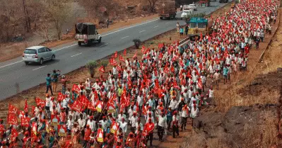മഹാരാഷ്ട്രാ കര്‍ഷക സമരം; ഒരു മരണം; രേഖാമൂലം ഉറപ്പ് ലഭിക്കാതെ പിന്മാറില്ലെന്ന് കര്‍ഷകര്‍