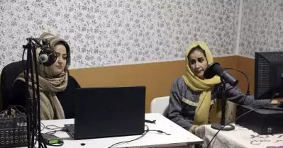 അഫ്ഗാനിസ്ഥാനില്‍ സ്ത്രീകള്‍ നടത്തുന്ന റേഡിയോ സ്‌റ്റേഷന്‍ പൂട്ടിച്ച് താലിബാന്‍