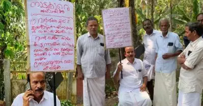 വാങ്ങിയ പണം തിരിച്ചുതരുന്നില്ല; വിഷുവിന് ബി.ജെ.പി നേതാവിന്റെ വീടിന് മുന്നില്‍ ഉപവാസവുമായി മറ്റൊരു ബി.ജെ.പി നേതാവ്