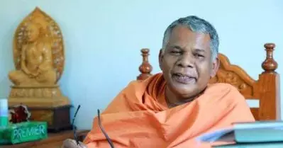 മന്നത്തിന്റെ പ്രതിമക്ക് മുന്നില്‍ പുഷ്പാര്‍ച്ചന നടത്താന്‍ മുന്‍കൂര്‍ അനുമതി വേണമെന്ന് പറഞ്ഞ് വിലക്കി; പ്രബുദ്ധകേരളത്തിന് അപമാനം: ശ്രീനാരായണ ധര്‍മസംഘം ട്രസ്റ്റ് ജനറല്‍ സെക്രട്ടറി സ്വാമി ശുഭാംഗാനന്ദ