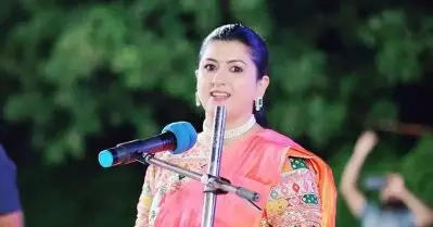 ‘ഹിന്ദുക്കളെ വിവാഹം കഴിച്ചാല്‍ നിങ്ങള്‍ക്ക് 45 ഡിഗ്രി സെല്‍ഷ്യസ് ചൂടിലും ബുര്‍ഖ ധരിച്ച് നടക്കേണ്ടി വരില്ല’; വിദ്വേഷ പ്രസംഗവുമായി കാജല്‍ ഹിന്ദുസ്ഥാനി