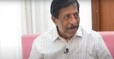 ഞാനൊരു കമ്മ്യൂണിസ്റ്റാണെന്ന് ആദ്യം വിശ്വസിച്ചു, കോളേജിലെത്തിയപ്പോള്‍ ആദ്യ വര്‍ഷം കെ.എസ്.യുവില്‍ പിന്നെ എബി.വി.പിയില്‍: ശ്രീനിവാസന്‍