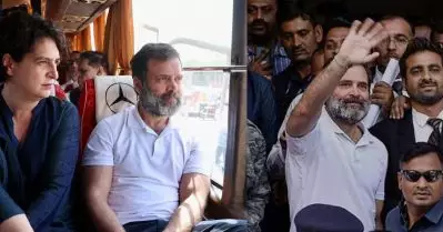 സൂറത്ത് കോടതിയിലെത്തിയത് നേരിട്ട്; പിന്തുണയുമായി നേതാക്കളും പ്രവര്‍ത്തകരും; ‘മിത്രകലി’നെതിരെയുള്ള പോരാട്ടം തുടരുമെന്ന് രാഹുല്‍