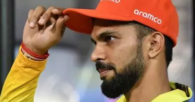 എന്തോരം റെക്കോര്‍ഡുകളാണീ 26കാരന്‍ ഐ.പി.എല്ലില്‍ സ്വന്തമാക്കുന്നത്; ഇത്തവണയും ഈ ചെന്നൈ താരം ഓറഞ്ച് ക്യാപ്പ് തൂക്കുമോ