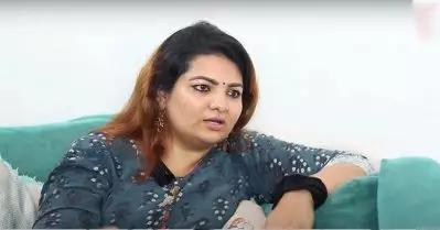 ഹേമ കമ്മിറ്റി റിപ്പോർട്ടിൽ സംഘടനകൾ നിലപാട് വ്യക്തമാക്കണം, മൗനം ആർക്കു വേണ്ടി; വിമർശനവുമായി സാന്ദ്ര തോമസ്
