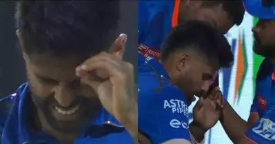 ബാറ്റിങ്ങിന് മുമ്പ് മുംബൈ ഇന്ത്യന്‍സിന് വമ്പന്‍ തിരിച്ചടി? ക്യാച്ചിനിടെ കണ്ണിന് പരിക്കേറ്റ് സൂര്യകുമാര്‍