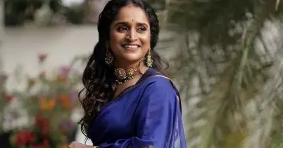 അഭിനയത്തിനിടെ ശവം ദഹിപ്പിക്കാന്‍ പോയിട്ടുണ്ട്, ഭക്ഷണം കഴിക്കാന്‍ പോലും പറ്റിയില്ല: സുരഭി ലക്ഷ്മി