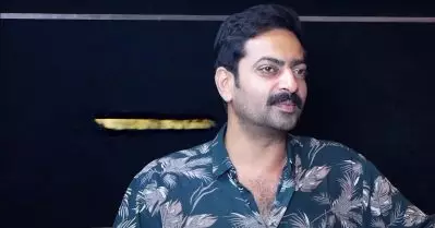 അദ്ദേഹത്തിന്റെ ശബ്ദം കേട്ടപ്പോഴുള്ള അവസ്ഥ ഇതാണെങ്കില്‍… കൂടെ അഭിനയിച്ചാല്‍ സ്വാഭാവികമായും മുട്ടിടിക്കം: സൈജു കുറിപ്പ്
