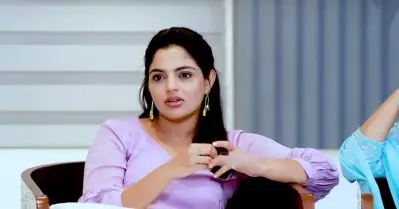 16 വയസുള്ള കുട്ടികളെ 18 വയസായെന്ന് പറഞ്ഞ് കല്യാണം നടത്തുന്നവരുണ്ട്: നിഖില വിമല്‍