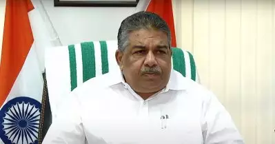 ഒരു ഇന്‍സ്ട്രിയില്‍ നില്‍ക്കുമ്പോള്‍ അതിന്റെ നിയമാവലിക്ക് അനുസരിച്ച് പ്രവര്‍ത്തിക്കണം, എങ്കില്‍ മാത്രമെ സിനിമ രക്ഷപ്പെടൂ: സജി ചെറിയാന്‍
