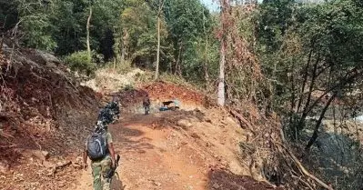 ഛത്തീസ്ഗഢില്‍ മാവോയിസ്റ്റ് ആക്രമണമെന്ന് റിപ്പോര്‍ട്ട്; പത്ത് സുരക്ഷാ ഉദ്യോഗസ്ഥരും ഒരു ഡ്രൈവറും കൊല്ലപ്പെട്ടു
