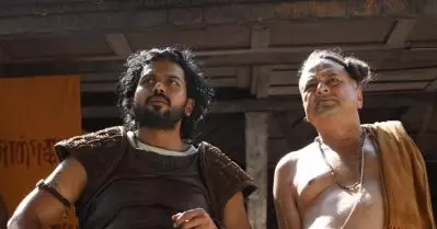 കാര്‍ത്തി-ജയറാം കോമ്പോ, തീ പിടിക്കുന്ന കഥയിലും ചിരിപ്പിക്കുന്ന എലമെന്റ്