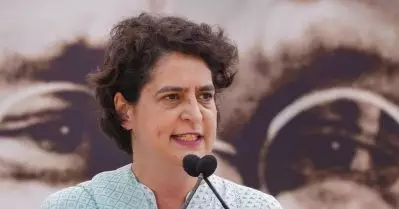 പ്രധാനമന്ത്രിയുടെ ശവക്കുഴി തോണ്ടാന്‍ പ്രതിപക്ഷം ശ്രമിക്കുന്നുവെന്നാണ് മോദി പറയുന്നത്; എന്ത് പറച്ചിലാണത്‌ : പ്രിയങ്ക ഗാന്ധി