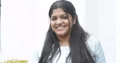 ആ കഥാപാത്രം എന്തിന് ചെയ്തു എന്ന് പലരും ചോദിച്ചിട്ടുണ്ട്, അവരുടെ ടീമില്ലെങ്കില്‍ ഞാനിന്ന് സിനിമയിലില്ല: അപര്‍ണ ബാലമുരളി