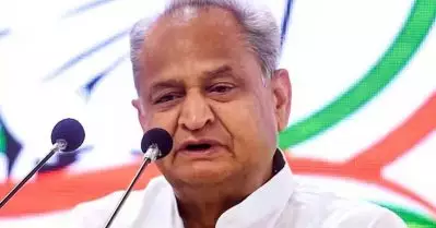 രാഷ്ട്രപതിയെ ക്ഷണിക്കുന്ന കാര്യം പ്രധാനമന്ത്രിയും ലോക്‌സഭാ സപീക്കറും ചര്‍ച്ച ചെയ്യണം: അശോക് ഗെലോട്ട്