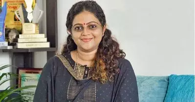 ഒരിക്കല്‍ താന്‍ പോകുമെന്നും അന്ന് ഞങ്ങള്‍ക്ക് നല്ല കാലം വരുമെന്നും മുത്തശ്ശി പറയുമായിരുന്നു, അന്നത് ഉള്‍ക്കൊള്ളാനായില്ല: അശ്വതി ശ്രീകാന്ത്