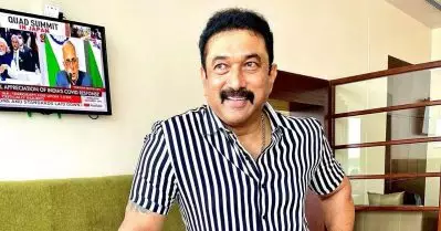 ഞങ്ങൾ വട്ടം കൂടിയിരുന്ന് സംസാരിക്കുമായിരുന്നു, സദസ്സ് കൈകാര്യം ചെയ്യുന്നത് ഇന്നസെന്റ് ചേട്ടൻ ആയിരിക്കും: ബാബുരാജ്