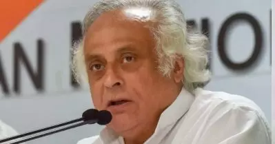 അദാനിയുടെ ചൈനീസ് നിക്ഷേപം ഇന്ത്യയുടെ ദേശീയ സുരക്ഷക്ക് ഭീഷണി: ജയറാം രമേശ്