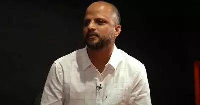 മുഖ്യമന്ത്രിക്കും പ്രതിപക്ഷ നേതാവിനും നന്ദി പറഞ്ഞാണ് സിനിമ തുടങ്ങുന്നത്; ജാതി, മതം, പാര്‍ട്ടി വലിച്ചടരുത്: ജൂഡ് ആന്തണി ജോസഫ്