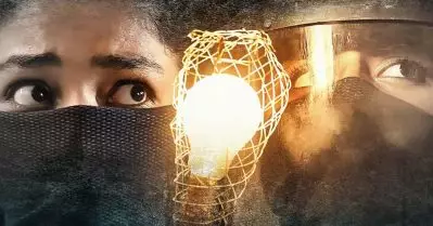 ആകാംഷയുണര്‍ത്തുന്ന പോസ്റ്ററുമായി കൊള്ള; രജിഷ വിജയനും പ്രിയ വാര്യരും പ്രധാന വേഷത്തില്‍