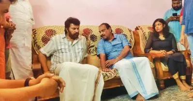 ഡോ. വന്ദന ദാസിന്റെ മാതാപിതാക്കളെ ആശ്വസിപ്പിച്ച് മമ്മൂട്ടി