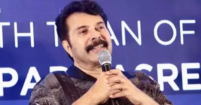 ഈ സിനിമയില്‍ എന്റെ അമ്മായിഅച്ഛനാണ്, എന്റെ മോന്റെ പ്രായമേയുള്ളൂ: മമ്മൂട്ടി