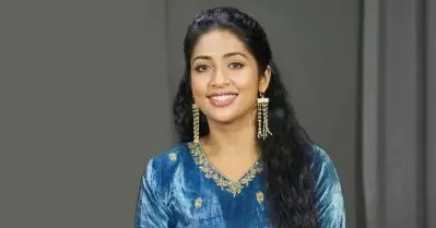 കുക്ക് ചെയ്യും, തുണി നനച്ചത് വിരിക്കും, അത് മടക്കും… അങ്ങനെ എന്തെല്ലാം കാര്യങ്ങള്‍ ഞാന്‍ കല്യാണത്തിന് ശേഷം ഇഷ്ടമില്ലാതെ ചെയ്തിട്ടുണ്ട്: നവ്യ നായര്‍